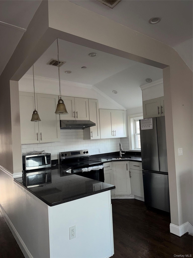 13916 Caney Lane - Photo 3