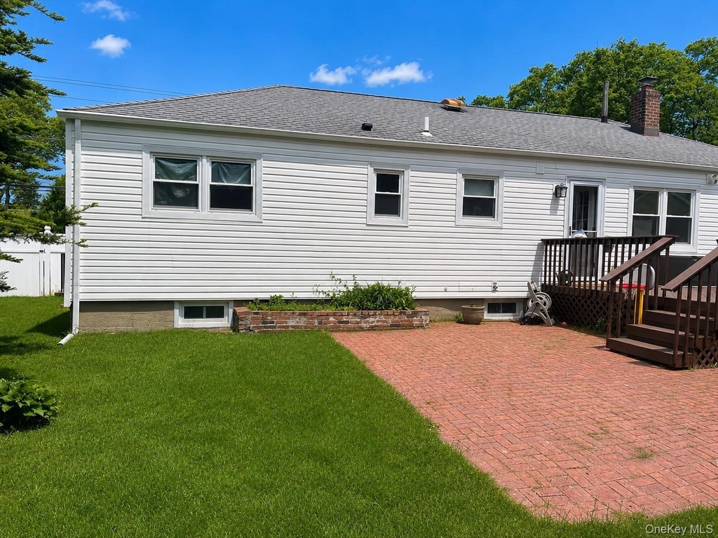 6 Sinclair Drive - Photo 3