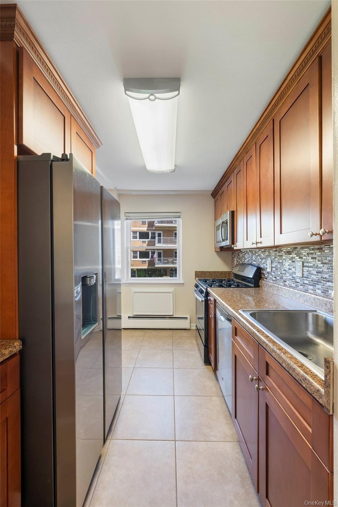 101 Gedney Street - Photo 4