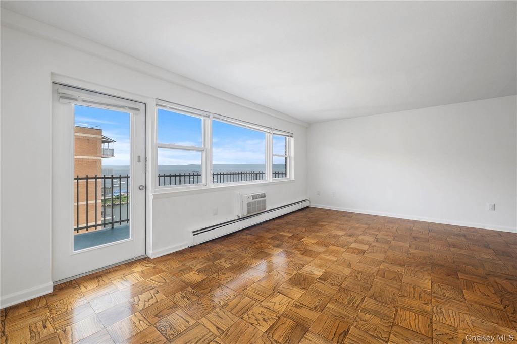 101 Gedney Street - Photo 1