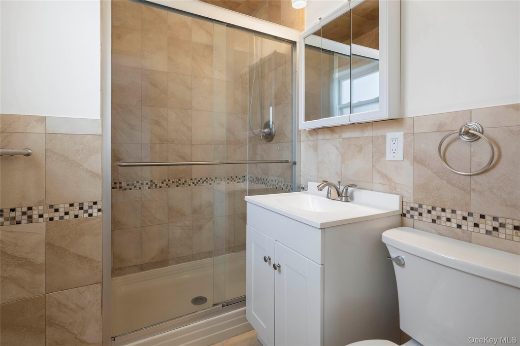 101 Gedney Street - Photo 8