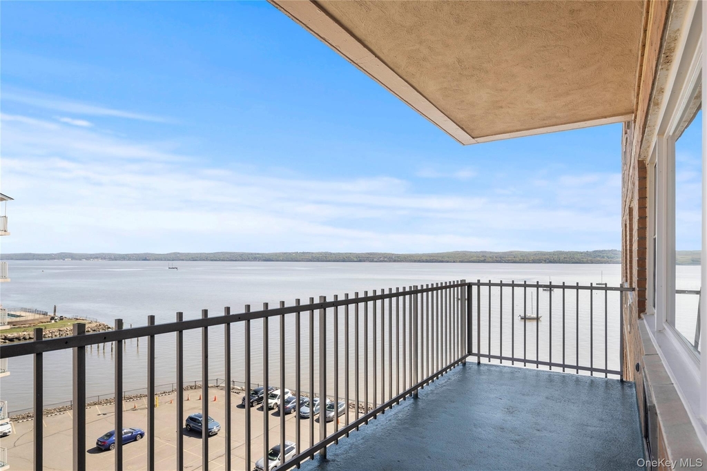 101 Gedney Street - Photo 3