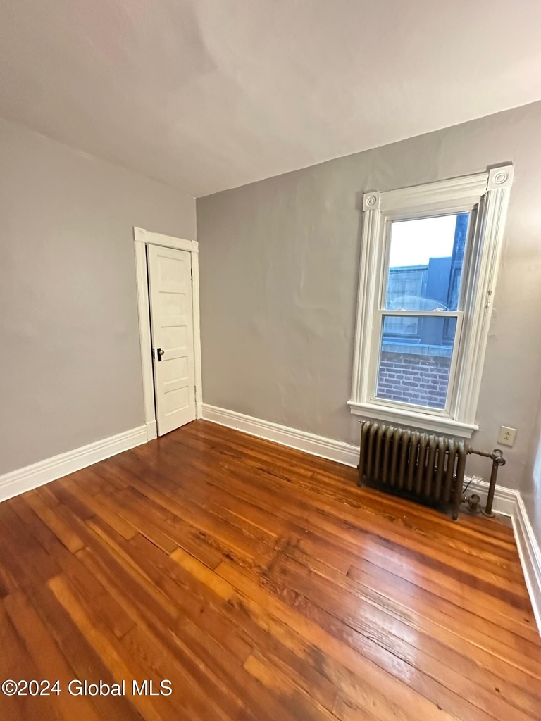 830 Madison Avenue - Photo 6
