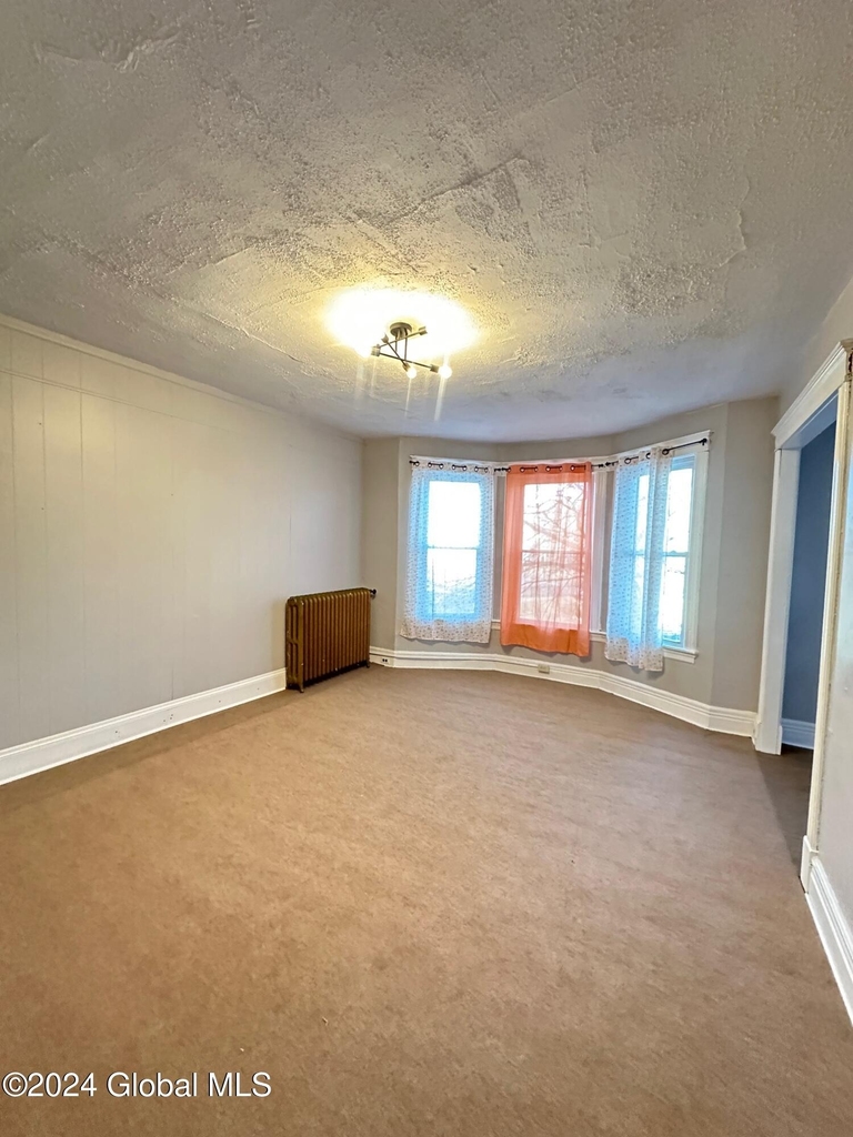 830 Madison Avenue - Photo 12