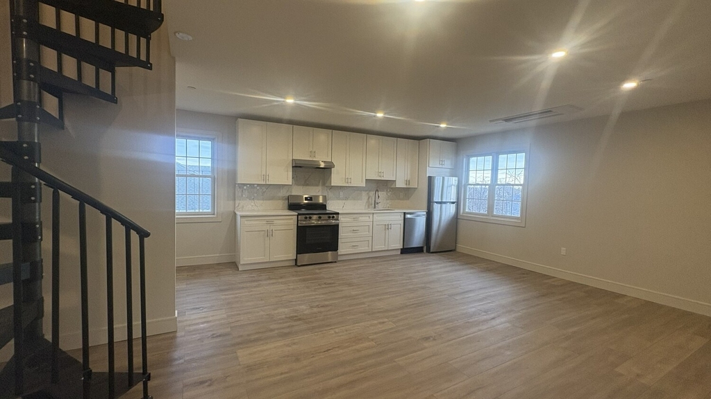 512 Beach 130th Street - Photo 2
