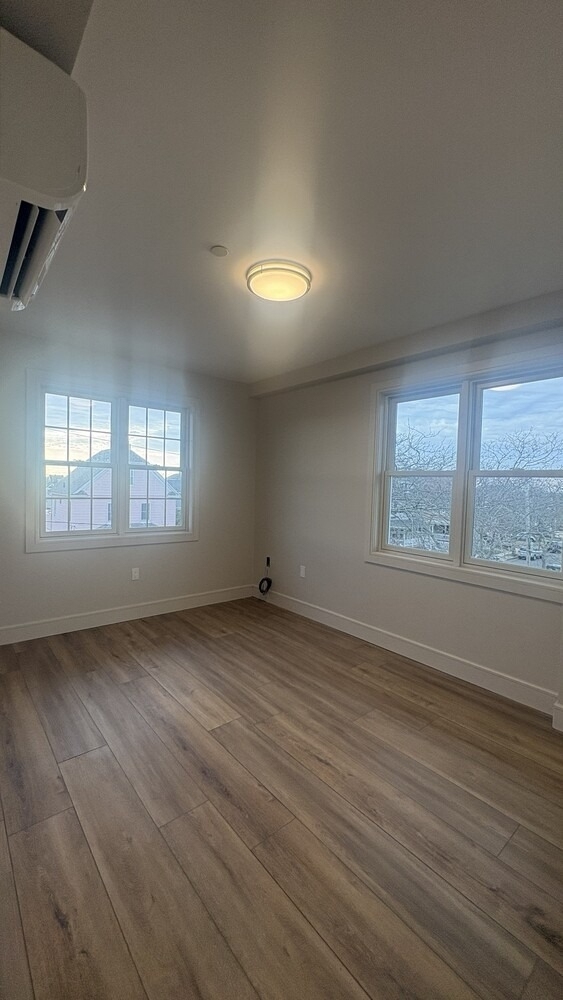 512 Beach 130th Street - Photo 5