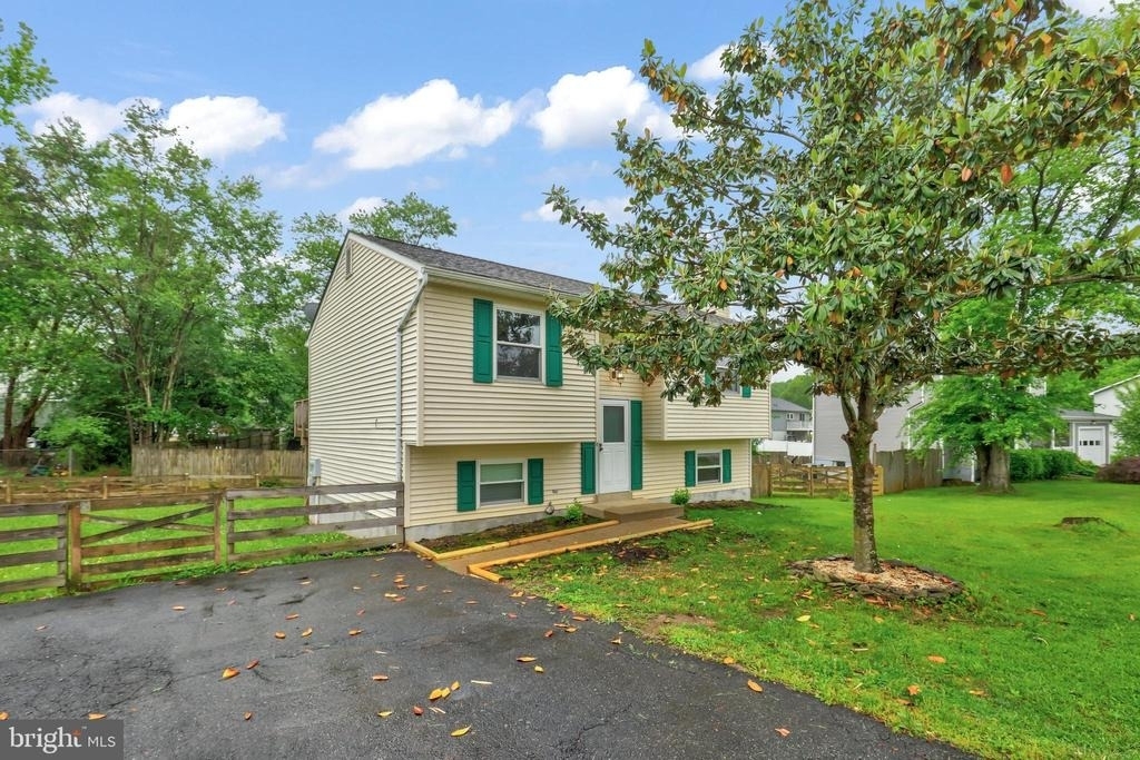 7 Bertram Boulevard - Photo 22