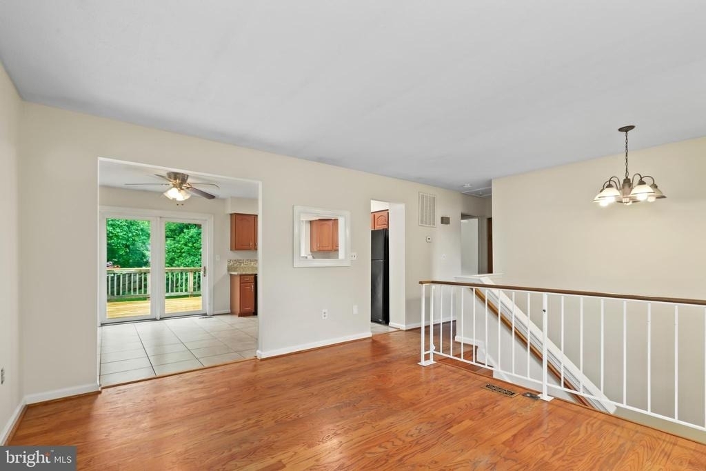 7 Bertram Boulevard - Photo 4
