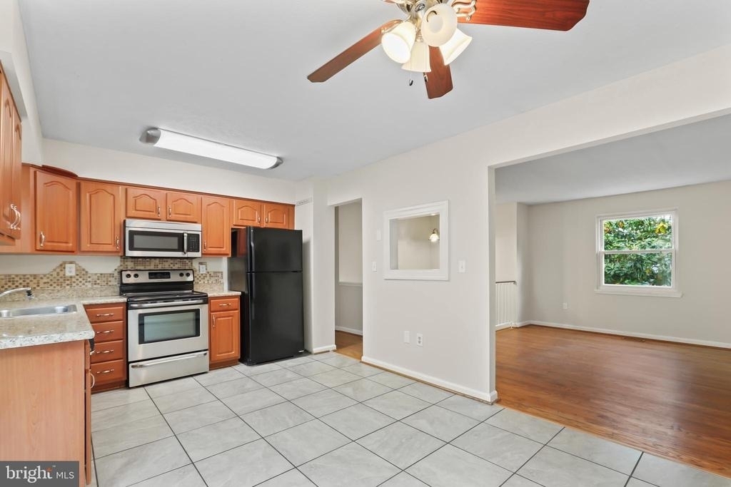7 Bertram Boulevard - Photo 3