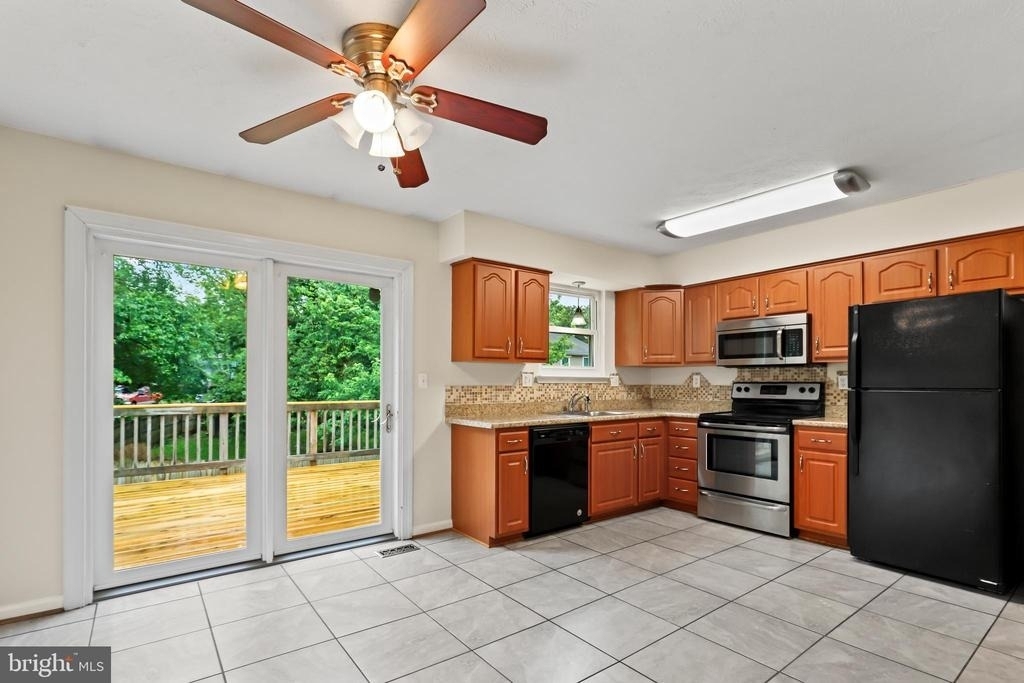 7 Bertram Boulevard - Photo 1