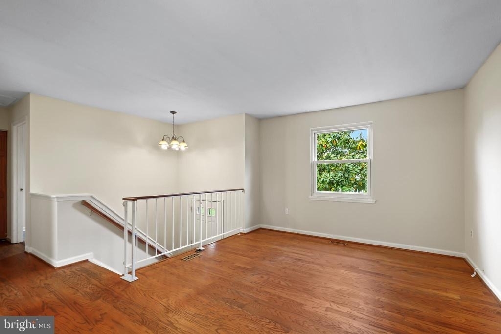7 Bertram Boulevard - Photo 5