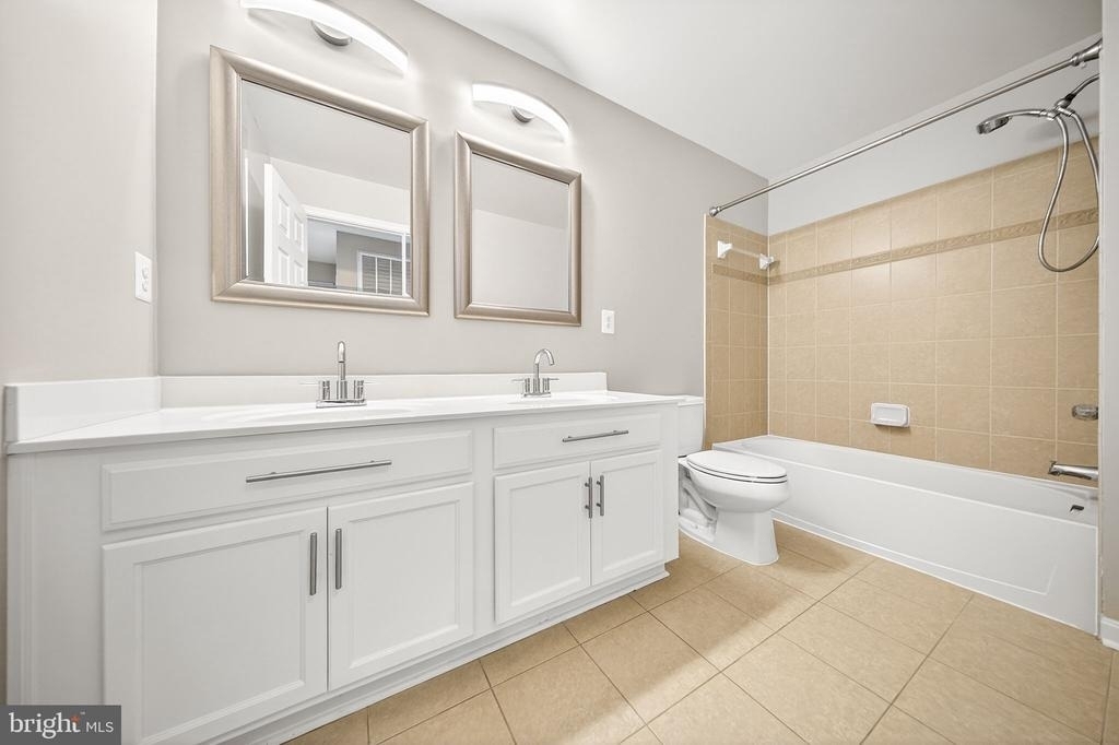 15825 John Diskin Circle - Photo 4