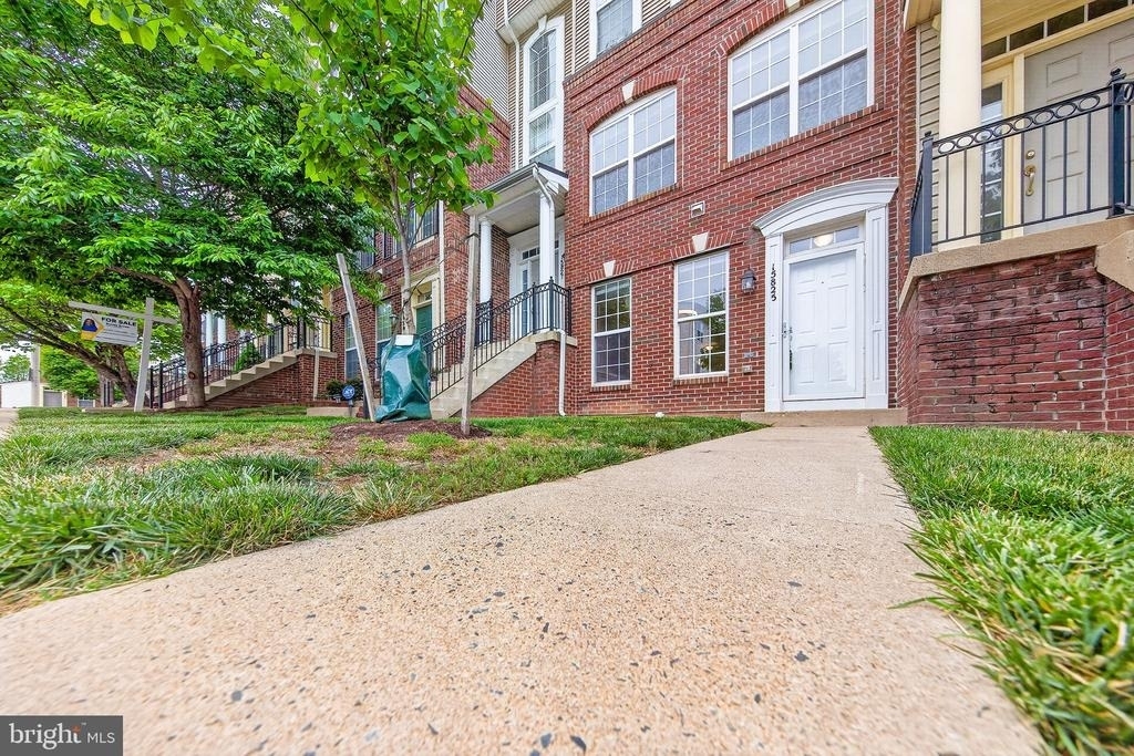 15825 John Diskin Circle - Photo 35
