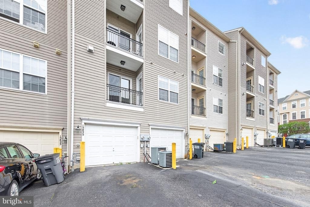 15825 John Diskin Circle - Photo 1