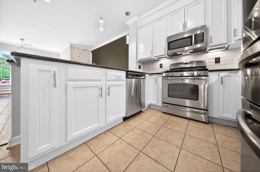 15825 John Diskin Circle - Photo 24