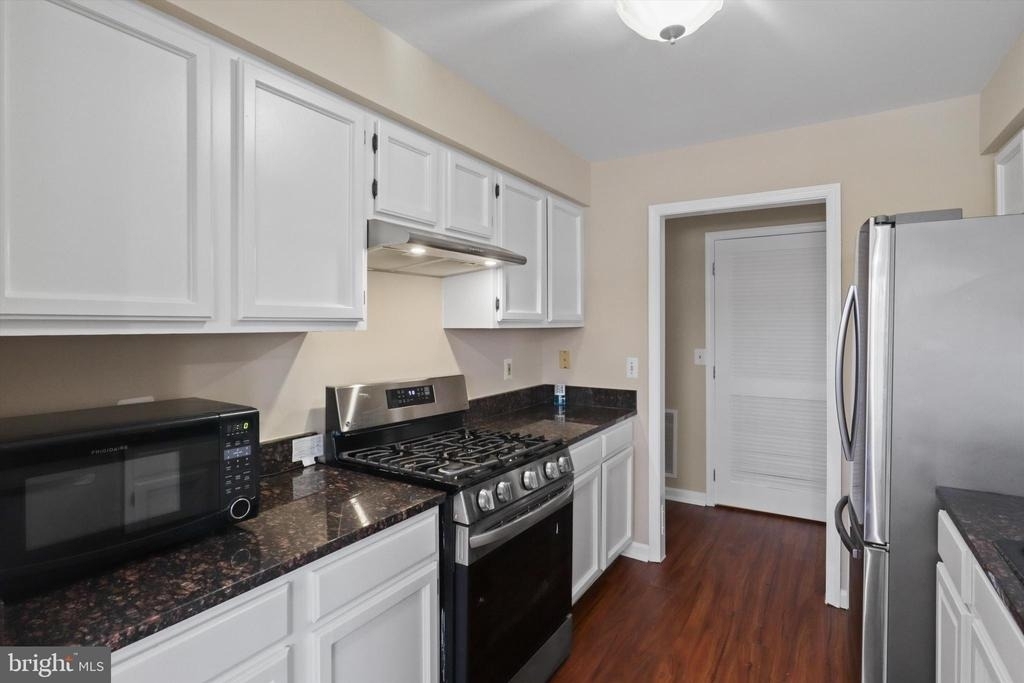 8058 Lisle Drive - Photo 12