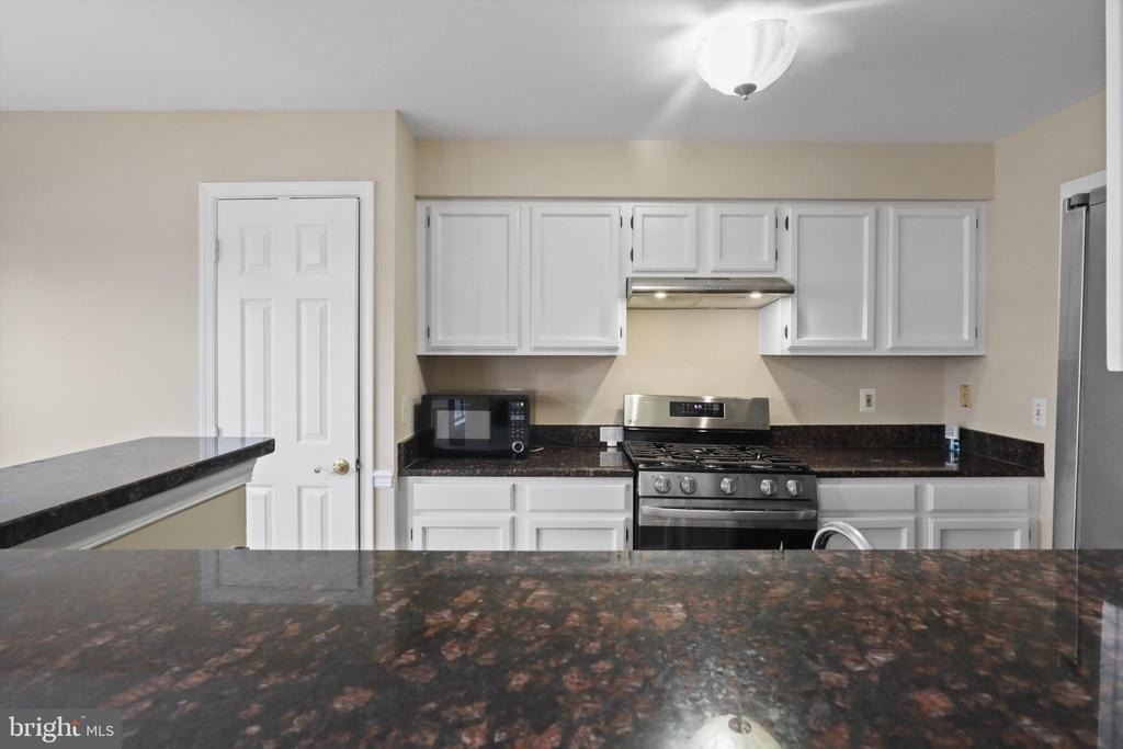 8058 Lisle Drive - Photo 11