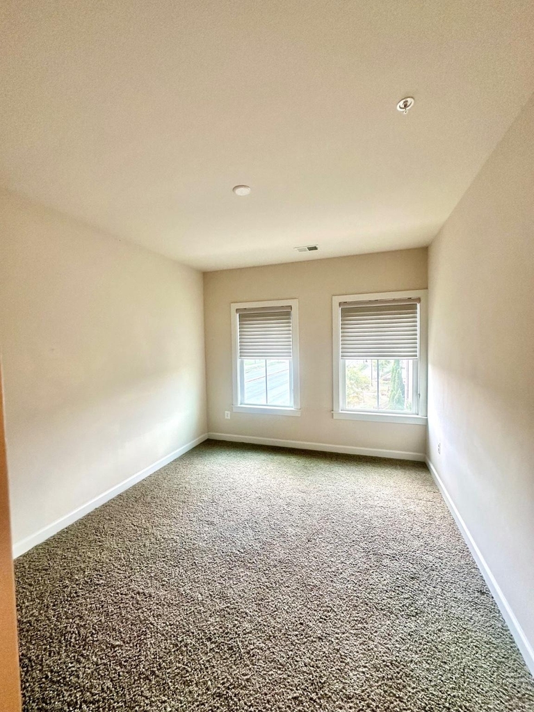 20674 Duxbury Terrace - Photo 13