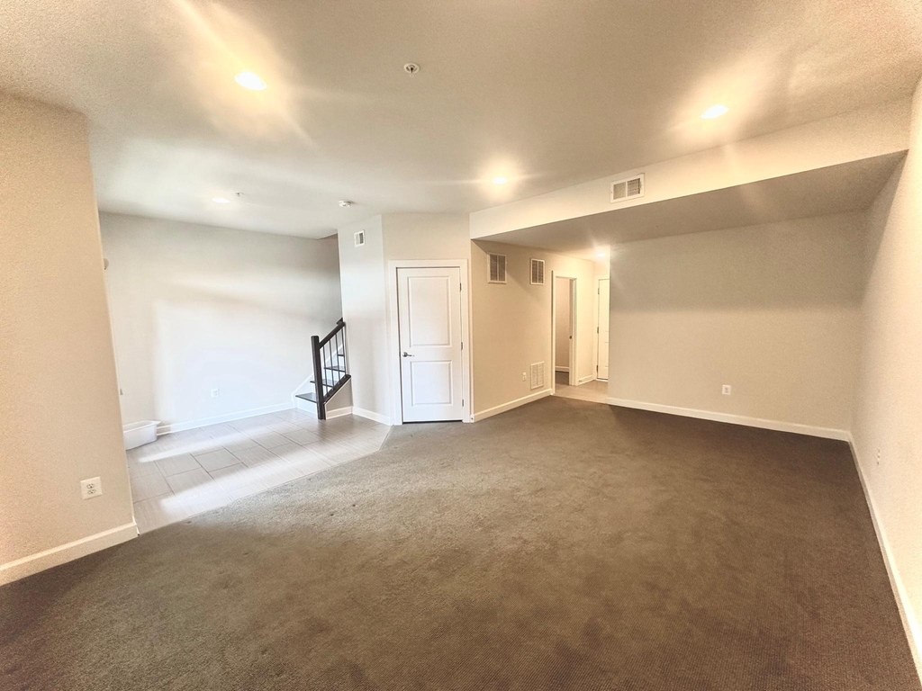 20674 Duxbury Terrace - Photo 3