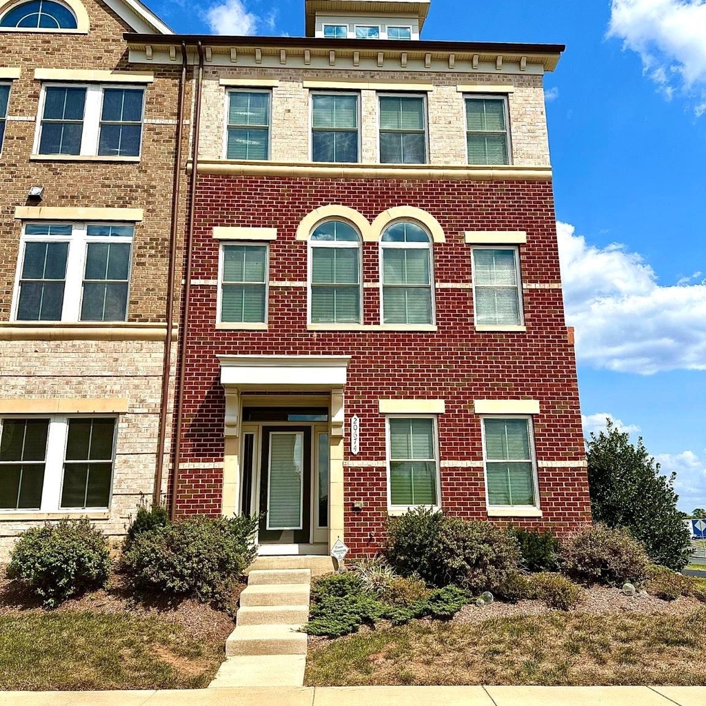 20674 Duxbury Terrace - Photo 1