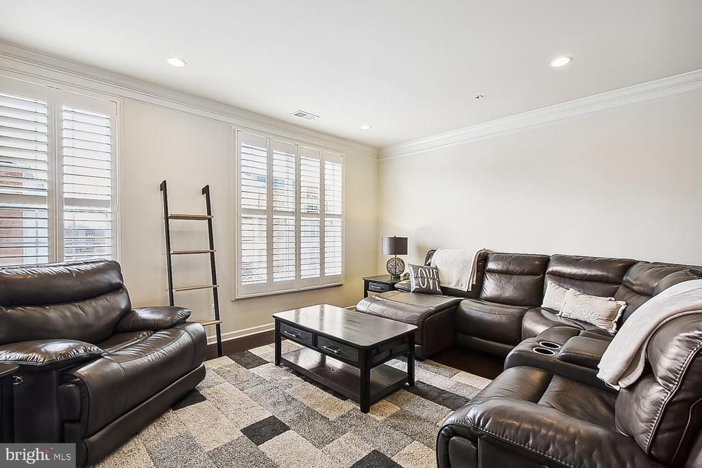 43182 Wealdstone Terrace - Photo 6