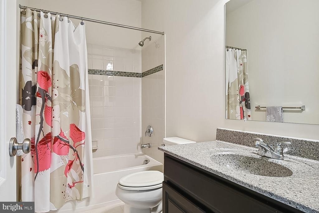 43182 Wealdstone Terrace - Photo 16