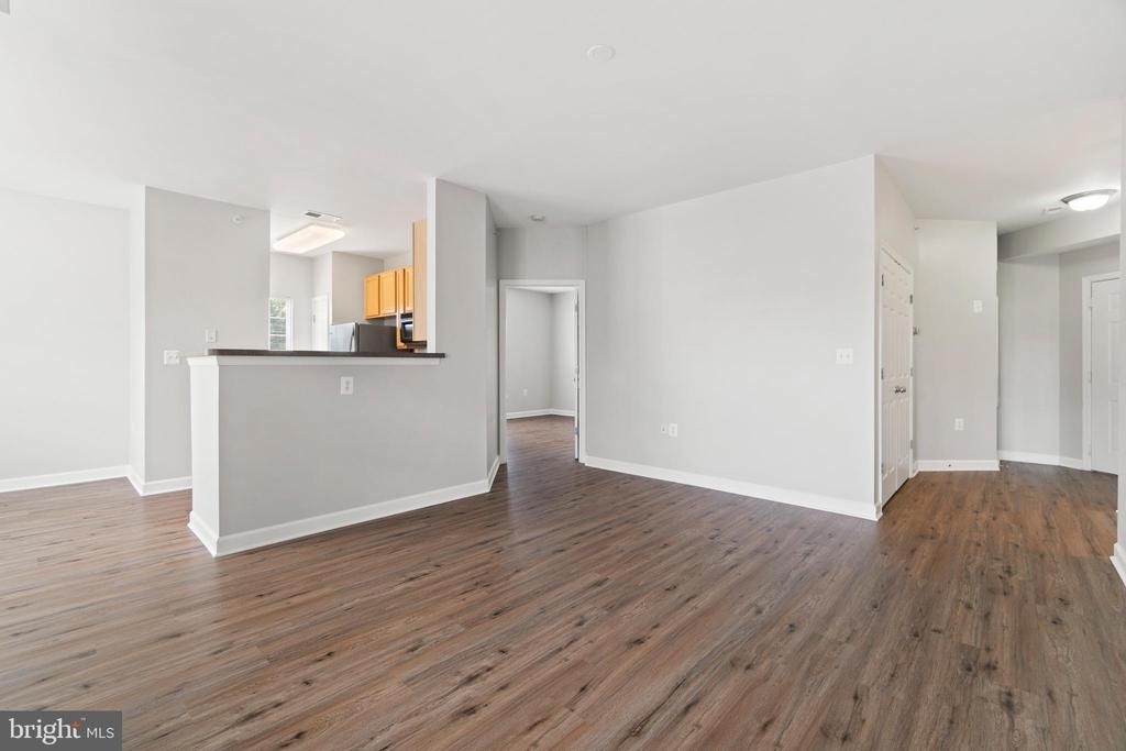 42496 Mayflower Terrace - Photo 9