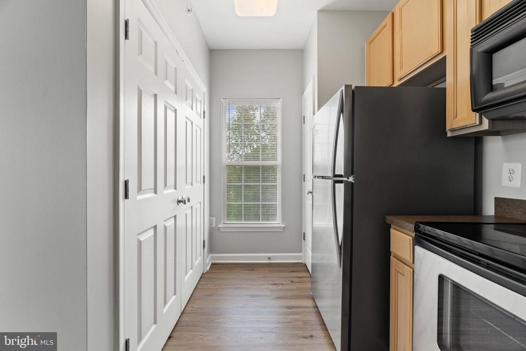 42496 Mayflower Terrace - Photo 8