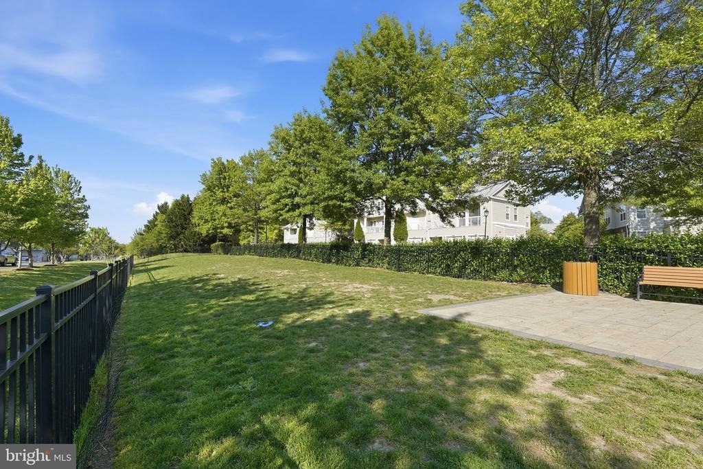 42496 Mayflower Terrace - Photo 25