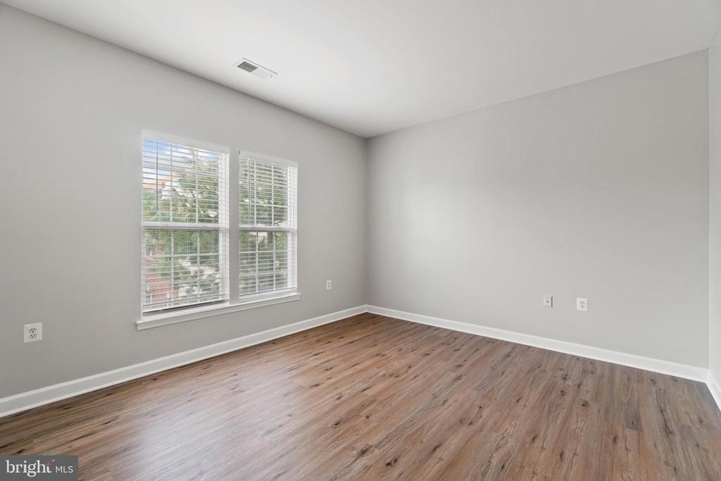 42496 Mayflower Terrace - Photo 13