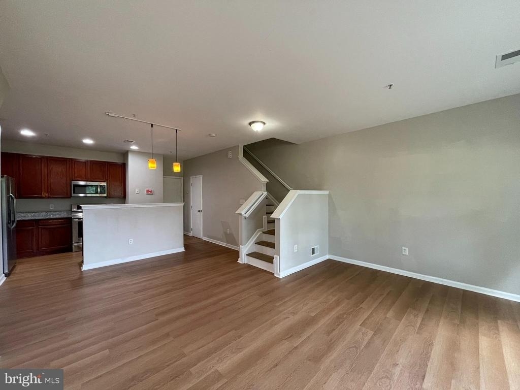 42301 Onyx Terrace - Photo 2