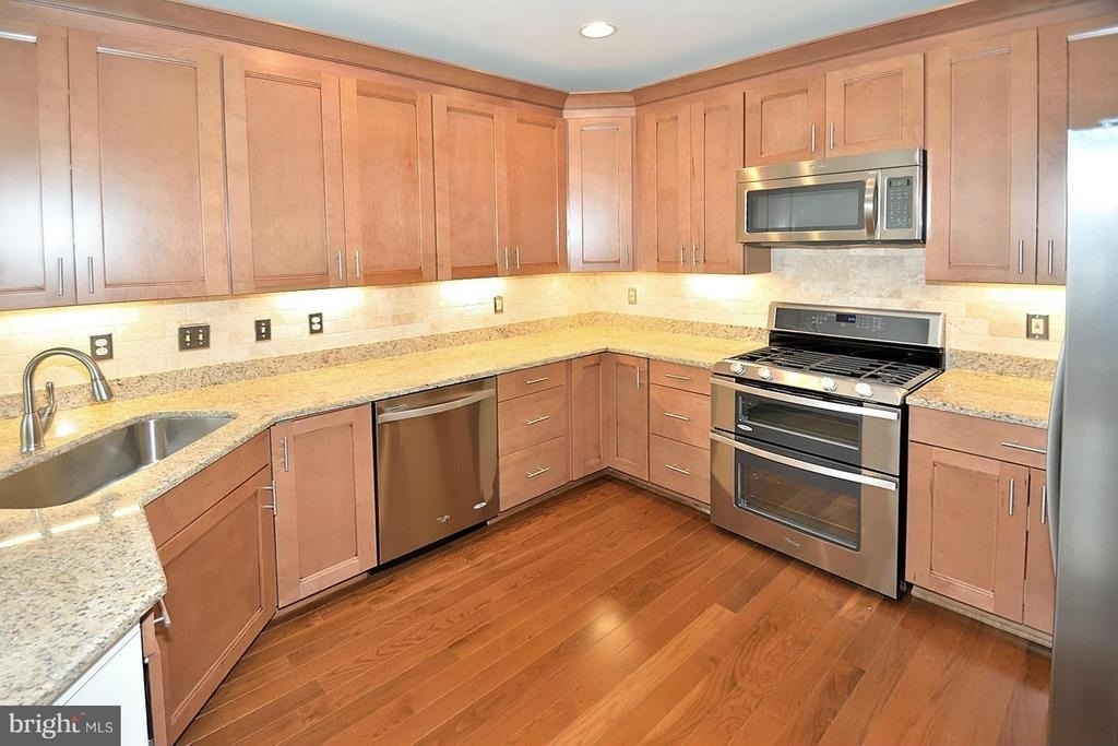 9425 Van Arsdale Drive - Photo 8