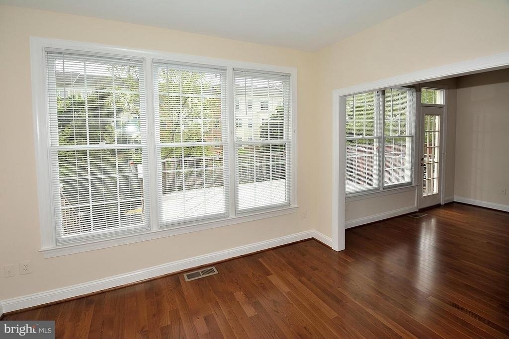 9425 Van Arsdale Drive - Photo 7