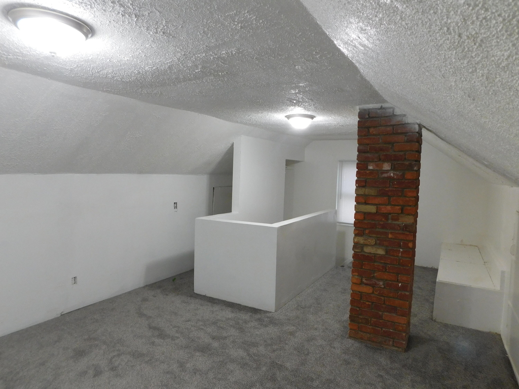 6490 Stahelin Avenue - Photo 15