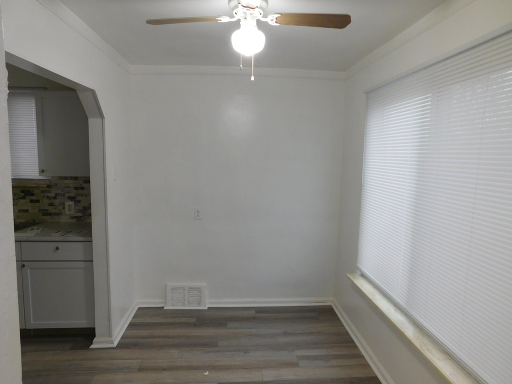 6490 Stahelin Avenue - Photo 6