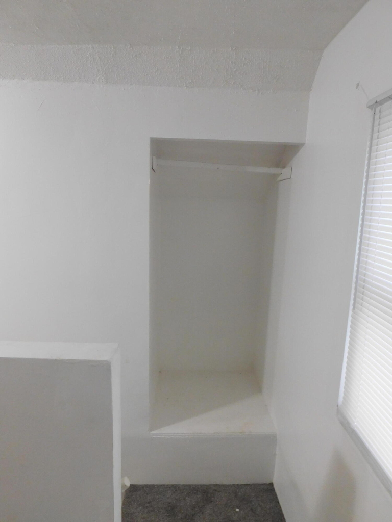 6490 Stahelin Avenue - Photo 13
