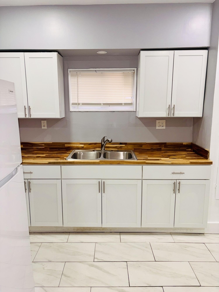 5791 Somerset Avenue - Photo 11