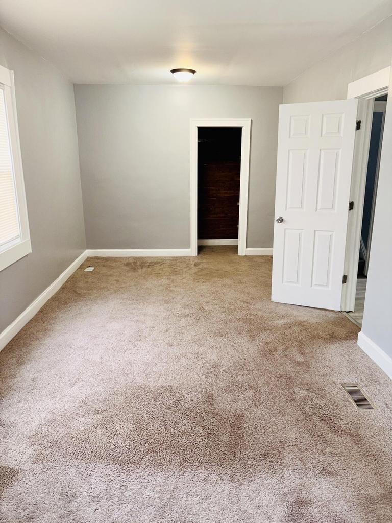 5791 Somerset Avenue - Photo 7
