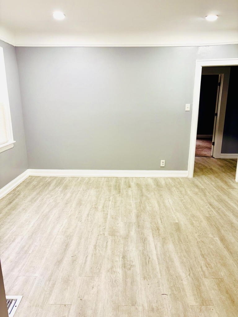 5791 Somerset Avenue - Photo 2