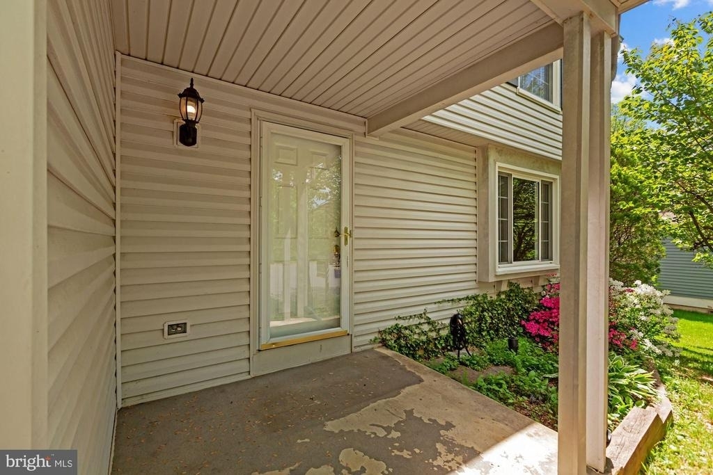 9404 Mirror Pond Drive - Photo 3