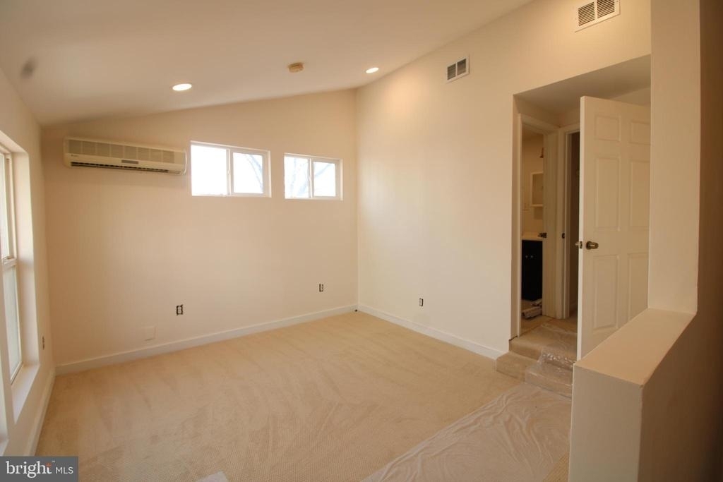 24 E Reed Avenue - Photo 15