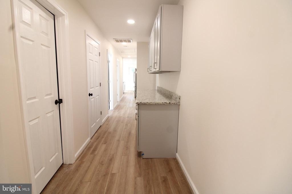 24 E Reed Avenue - Photo 8