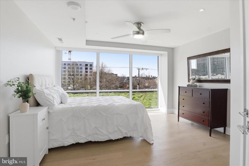 925 N Fairfax Street - Photo 18