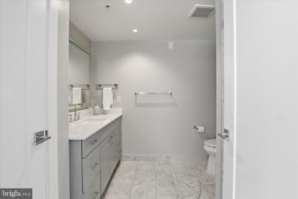 925 N Fairfax Street - Photo 20