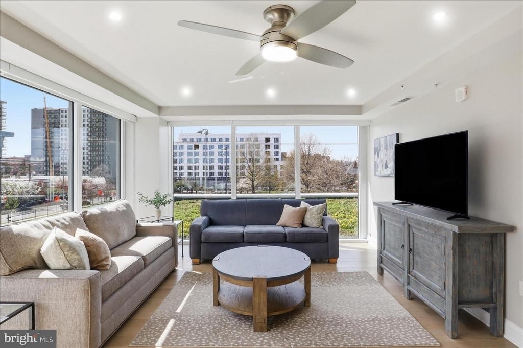 925 N Fairfax Street - Photo 14