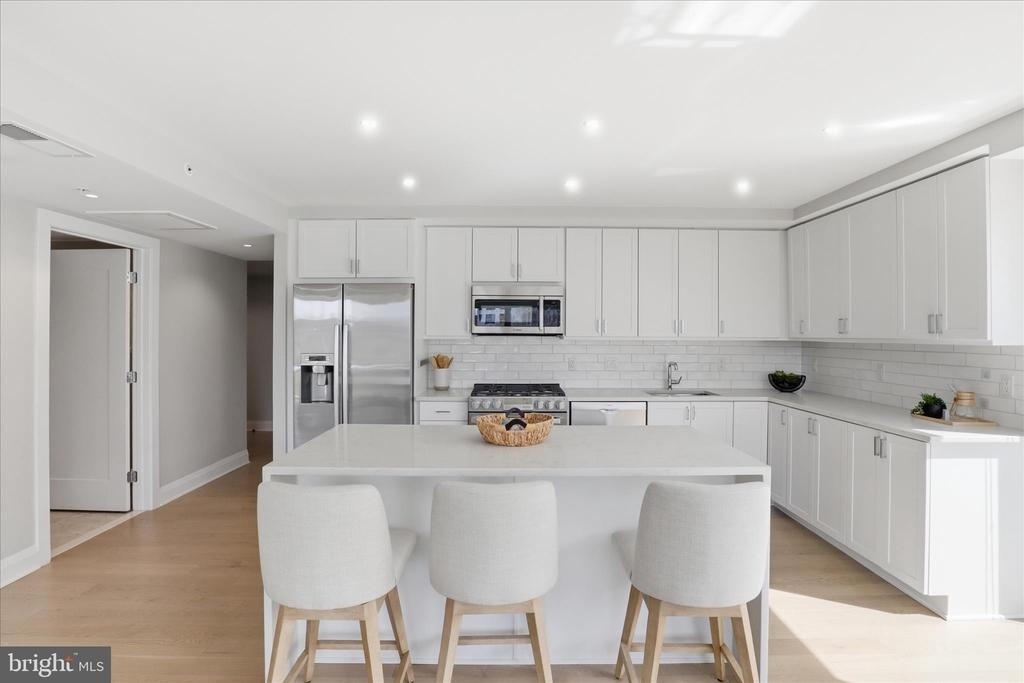 925 N Fairfax Street - Photo 11