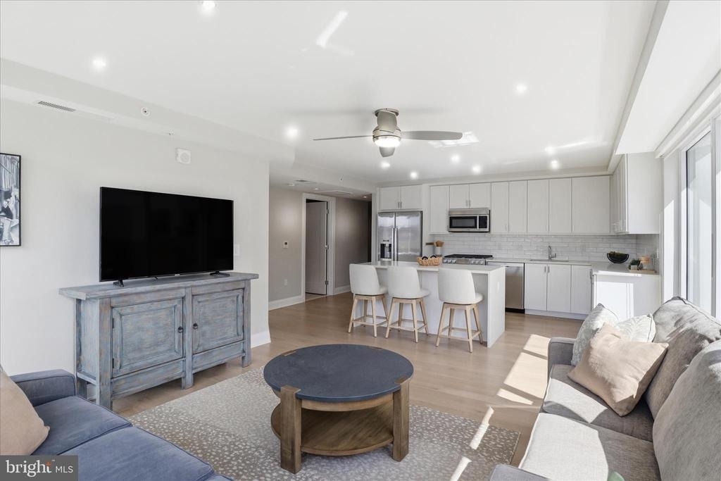925 N Fairfax Street - Photo 17