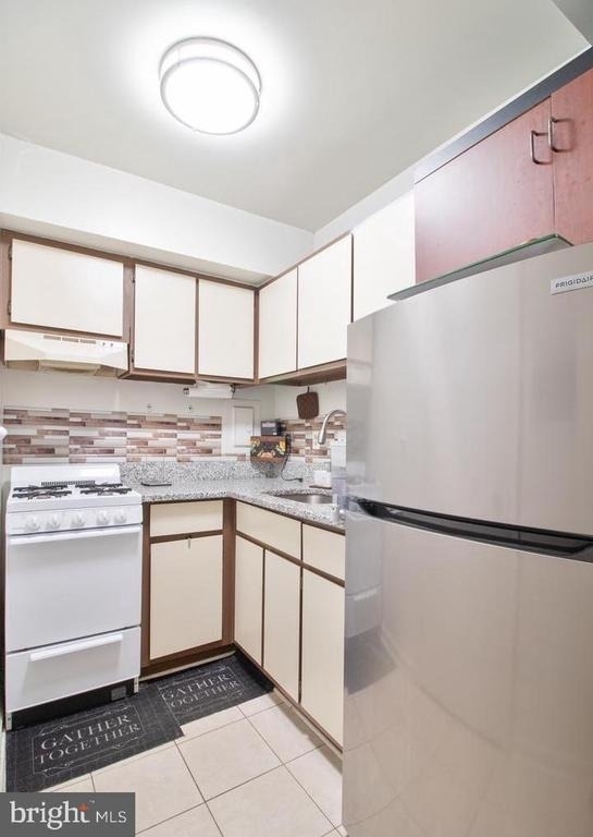 21 Canterbury Square - Photo 15