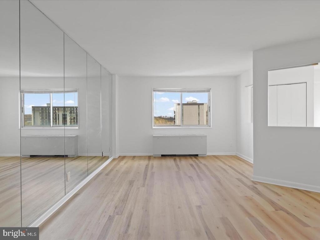 5340 Holmes Run Parkway - Photo 8