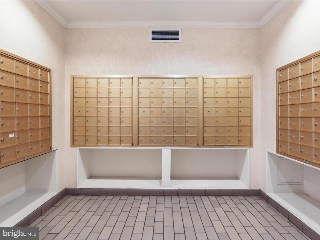 5340 Holmes Run Parkway - Photo 18